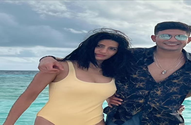 Shubman Gill with his Sister